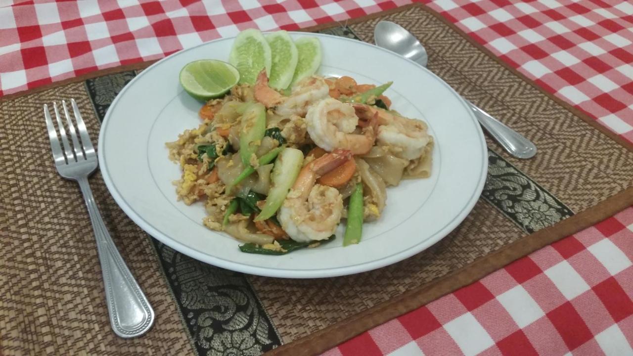 Hotel Villa Swiss Garden Patong Esterno foto